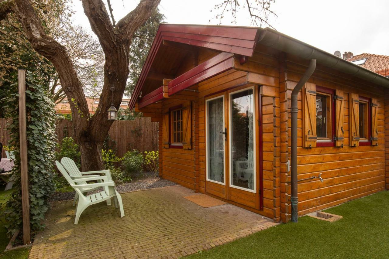 Onder De Kersenboom Bed and Breakfast Hilversum Exteriör bild
